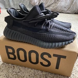 Yeezy 350 v2 “Cinder”